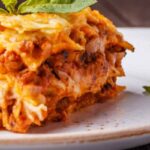 Lasagne alla bolognese: il segreto del ragù che non ti dice nessuno (e cambia tutto)