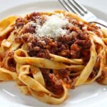 Ragù alla bolognese, la ricetta ufficiale del 1982 che pochi ricordano